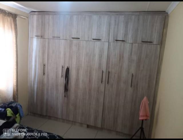 2 BEDROOM HOUSE FOR SALE IN WINDMILL PARK EXT